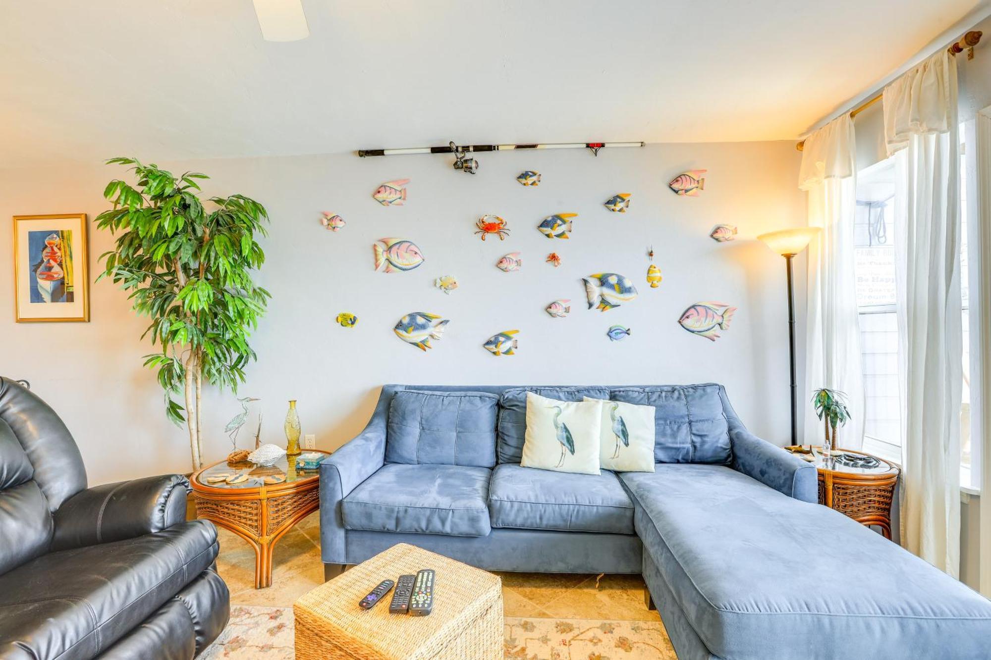 Beachfront Cedar Key Retreat With Pool Access! 外观 照片