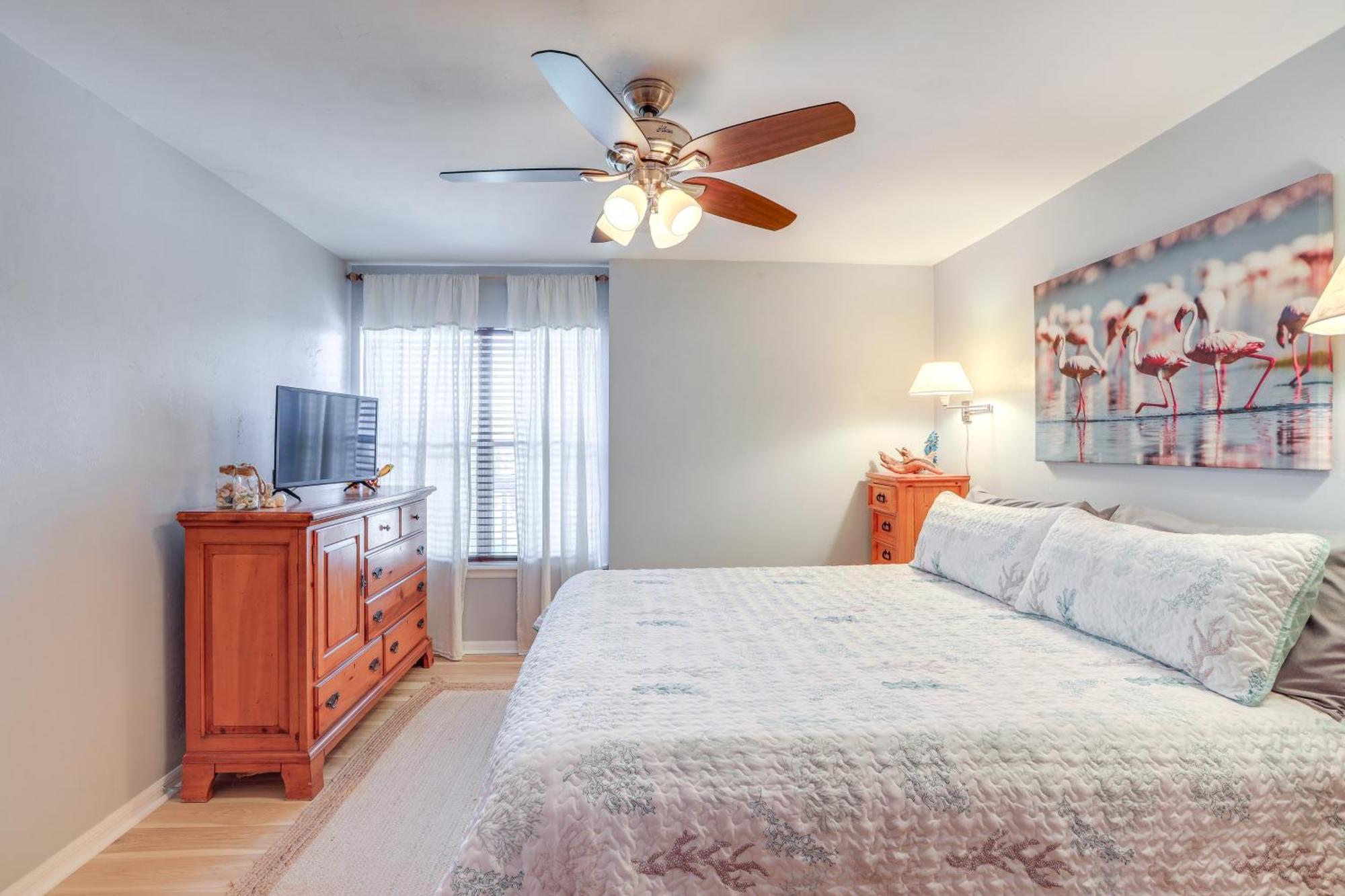 Beachfront Cedar Key Retreat With Pool Access! 外观 照片